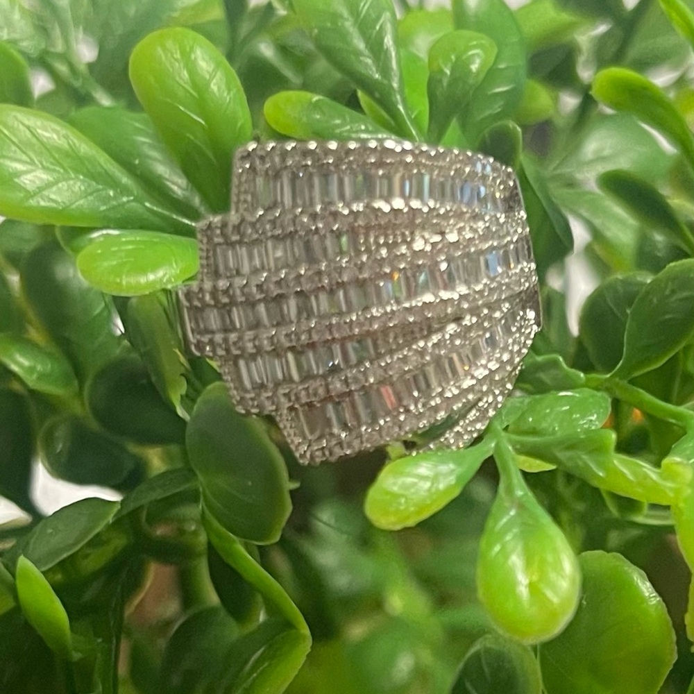 Exquisite Baguette Ring